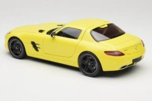 Mercedes SLS AMG C197 Gelb Minichamps 1:18 100039022 Druckguss — Bild 7 von 8