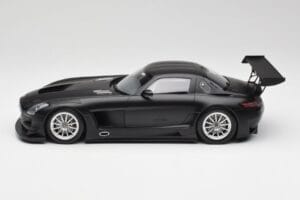 Mercedes SLS AMG GT3 C197 Street Matt Schwarz Minichamps 1:18 151113101 Druckguss — Bild 3 von 6