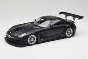 Mercedes SLS AMG GT3 C197 Street Matt Schwarz Minichamps 1:18 151113101 Druckguss