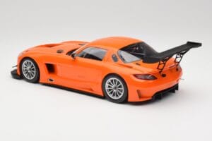 Mercedes SLS AMG GT3 C197 Street Orange Minichamps 1:18 151113105 Druckguss — Bild 5 von 6