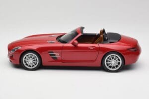 Mercedes SLS AMG R197 Roadster Le Mans Rot Minichamps 1:18 100039030 Druckguss — Bild 4 von 8