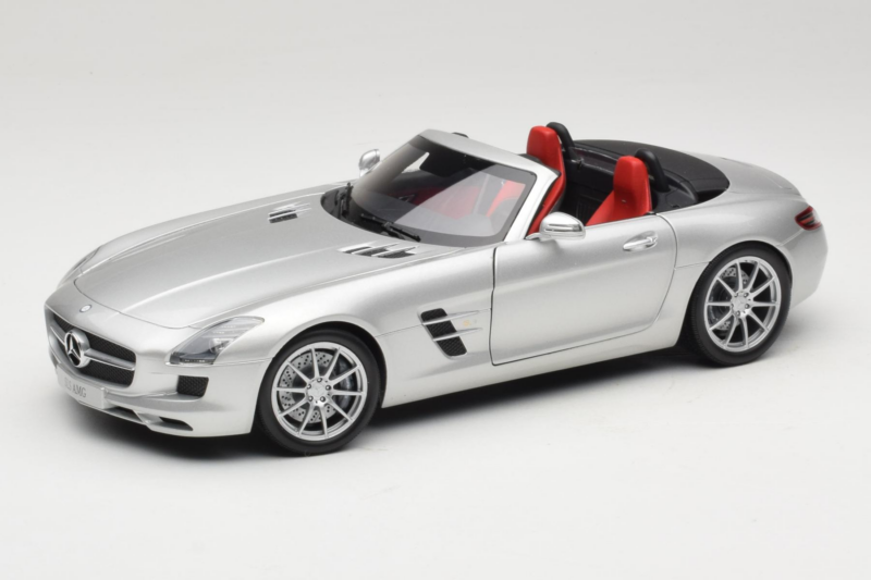 Mercedes SLS AMG Roadster Iridium Silber Minichamps 1:18 B66960078 Druckguss