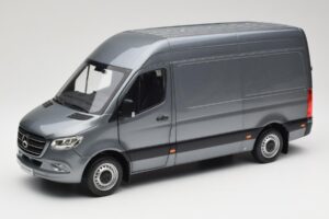 Mercedes Sprinter W907 Kastenwagen Selenite Grey Metallic Norev 1:18 B66004163 Druckguss