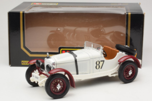 Mercedes SSKL #87 R. Caracciola Weiß 1931 Bburago 1:18 3002-P1 Druckguss — Bild 6 von 6
