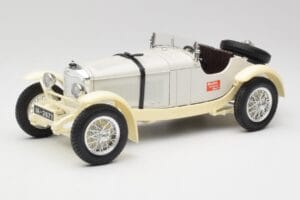 Mercedes SSKL Weiß & Creme Bburago 1:18 3002-M1 Druckguss