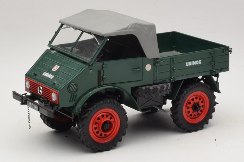Mercedes Unimog 401 Grün Schuco 1:18 00135 Druckguss