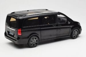 Mercedes V-Class W447 AMG Line Schwarz Norev 1:18 183860 Druckguss — Bild 3 von 6