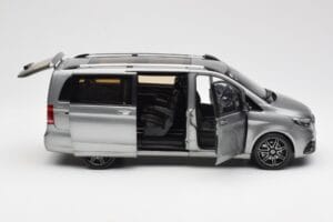 Mercedes V-Class W447 AMG Line Grau Metallic Norev 1:18 183488 Druckguss — Bild 4 von 9
