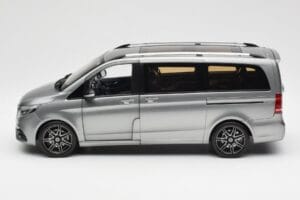 Mercedes V-Class W447 AMG Line Grau Metallic Norev 1:18 183488 Druckguss — Bild 5 von 9