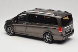 Mercedes V-Class W447 AMG Line Indium Grey Norev 1:18 183873 Druckguss — Bild 7 von 8