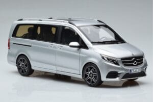 Mercedes V-Class V260 AMG Line Silber Norev 1:18 183871 Druckguss — Bild 6 von 10