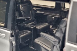 Mercedes V-Class V260 AMG Line Silber Norev 1:18 183871 Druckguss — Bild 9 von 10