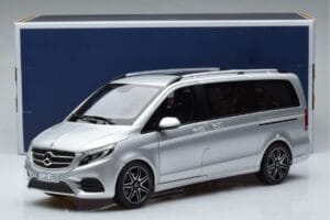 Mercedes V-Class V260 AMG Line Silber Norev 1:18 183871 Druckguss — Bild 10 von 10