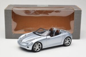 Mercedes Vision SLA Silber Gate 1:18 B66962114 Druckguss — Bild 8 von 8