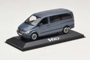 Mercedes Vito W638 Lugano Grey Minichamps 1:43 B67871201 Druckguss — Bild 2 von 4