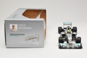 Mercedes W03 #8 N. Rosberg Mercedes AMG Petronas 2012 Minichamps 1:18 110120008 Druckguss — Bild 6 von 7