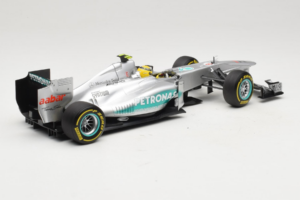 Mercedes W03 #8 N. Rosberg Mercedes AMG Petronas Showcar 2012 Minichamps 1:18 110120078 Druckguss — Bild 2 von 7