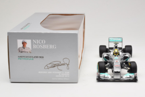 Mercedes W03 #8 N. Rosberg Mercedes AMG Petronas Showcar 2012 Minichamps 1:18 110120078 Druckguss — Bild 6 von 7