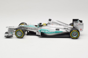 Mercedes W04 #9 N. Rosberg Mercedes AMG Petronas Showcar 2013 Minichamps 1:18 110130079 Druckguss — Bild 3 von 7