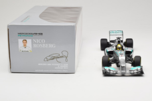 Mercedes W04 #9 N. Rosberg Mercedes AMG Petronas Showcar 2013 Minichamps 1:18 110130079 Druckguss — Bild 6 von 7