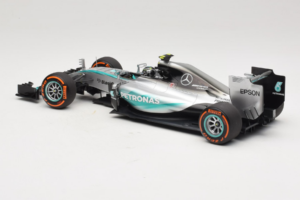 Mercedes W06 #6 N. Rosberg Mercedes AMG Petronas Japanese Grand Prix 2015 Minichamps 1:18 110150206 Druckguss — Bild 5 von 7