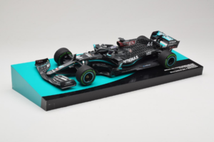Mercedes W11 #44 L. Hamilton Mercedes AMG Petronas Turkish Grand Prix Winner World Champion 2020 Minichamps 1:18 113201444 Re — Bild 2 von 7