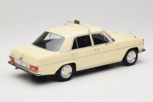 Mercedes W115 Beige Taxi MCG 1:18 MCG18055 Druckguss — Bild 2 von 6