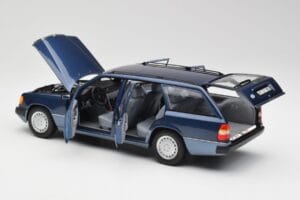 Mercedes 300D W124 T-Modell Nautical Blau Norev 1:18 183962 Druckguss — Bild 5 von 8