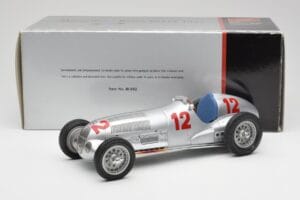 Mercedes W125 #12 R. Caracciola Grand Prix 1937 CMC 1:18 M-052 Druckguss — Bild 6 von 6