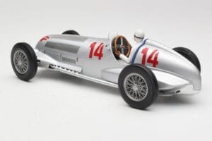 Mercedes W125 #14 Daimler-Benz AG M. von Brauchitsch 2nd Place German GP 1937 Minichamps 1:18 155373114 Druckguss — Bild 5 von 6