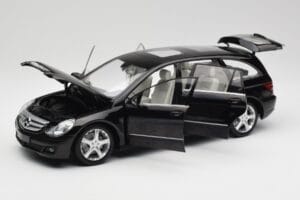 Mercedes R-Class W251 Obsidian Schwarz Minichamps 1:18 150034601 Druckguss — Bild 2 von 8
