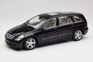 Mercedes R-Class W251 Obsidian Schwarz Minichamps 1:18 150034601 Druckguss