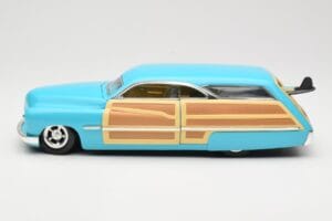Mercury Merc Woodie Blau Hot Wheels 1:18 27806 Druckguss — Bild 4 von 8