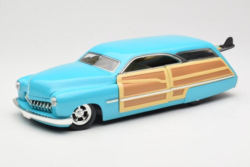 Mercury Merc Woodie Blau Hot Wheels 1:18 27806 Druckguss