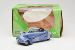Messerschmitt KR200 Blau Revell 1:18 08944 Druckguss — Bild 6 von 6