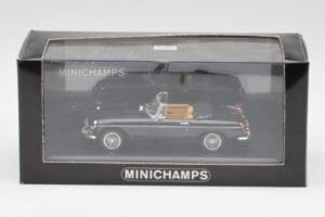 MGB Cabriolet Schwarz Minichamps 1:43 430131030 Druckguss — Bild 4 von 4