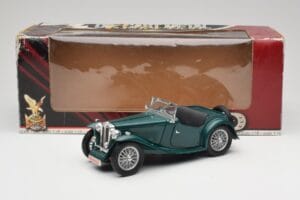 MG TC Midget Shires Green Road Legends 1:18 92468 Druckguss — Bild 8 von 8