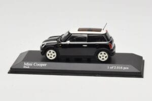 MINI Cooper R50 Schwarz Minichamps 1:43 431138101 Druckguss