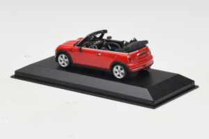 Mini Cooper R52 Cabriolet Rot Minichamps 1:43 431138230 Druckguss — Bild 3 von 4
