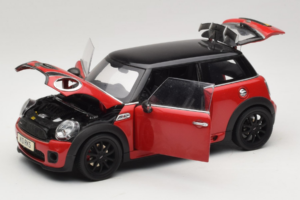Mini Cooper John Cooper Works R56 Rot & Schwarz Kyosho 1:18 80430419909 Druckguss — Bild 2 von 8