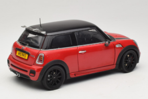 Mini Cooper John Cooper Works R56 Rot & Schwarz Kyosho 1:18 80430419909 Druckguss — Bild 3 von 8