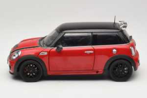 Mini Cooper John Cooper Works R56 Rot & Schwarz Kyosho 1:18 80430419909 Druckguss — Bild 4 von 8