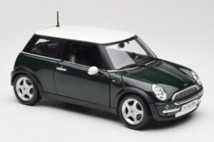 Mini Cooper Mk7 Grün Maisto 1:18 7271336 Druckguss — Bild 6 von 8