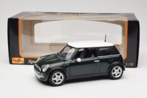 Mini Cooper Mk7 Grün Maisto 1:18 7271336 Druckguss — Bild 8 von 8