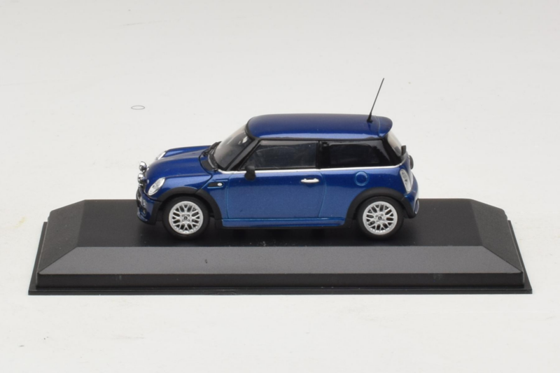 Mini Cooper One R50 Aero Blau Minichamps 1:43 431138270 Druckguss
