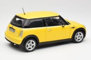 Mini Cooper One R50 Aerodynamik-Paket Gelb Kyosho 1:18 80430148553 Druckguss — Bild 3 von 8