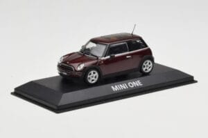 Mini One R50 Dunkelrot Mit Schwarzem Dach Minichamps 1:43 MINI008 Druckguss — Bild 2 von 5