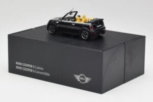 Mini Cooper S R57 Cabriolet Schwarz Minichamps 1:43 80422148818 Druckguss — Bild 3 von 4