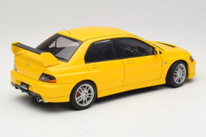 Mitsubishi Lancer Evolution IX GSR Gelb AUTOart 1:18 77192 Druckguss — Bild 3 von 8