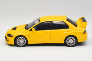 Mitsubishi Lancer Evolution IX GSR Gelb AUTOart 1:18 77192 Druckguss — Bild 4 von 8